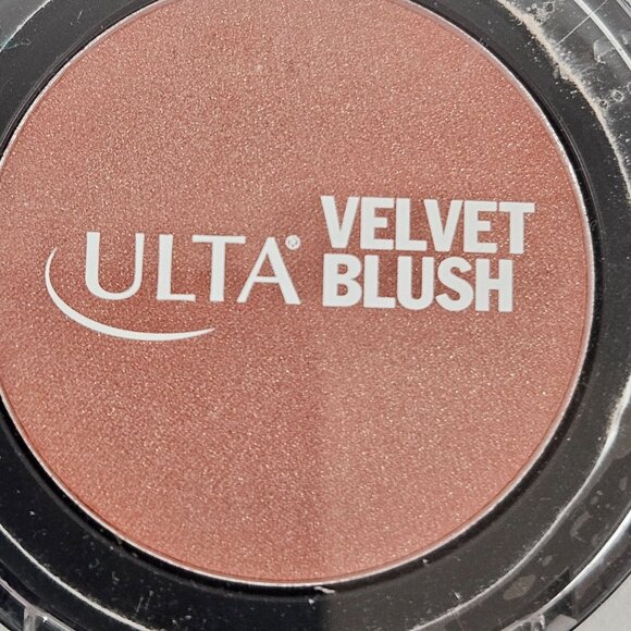 Ulta Velvet Blush Honey Bunny .12 Oz / 3.5g Warm Peach Tone Makeup Compact - Picture 5 of 6